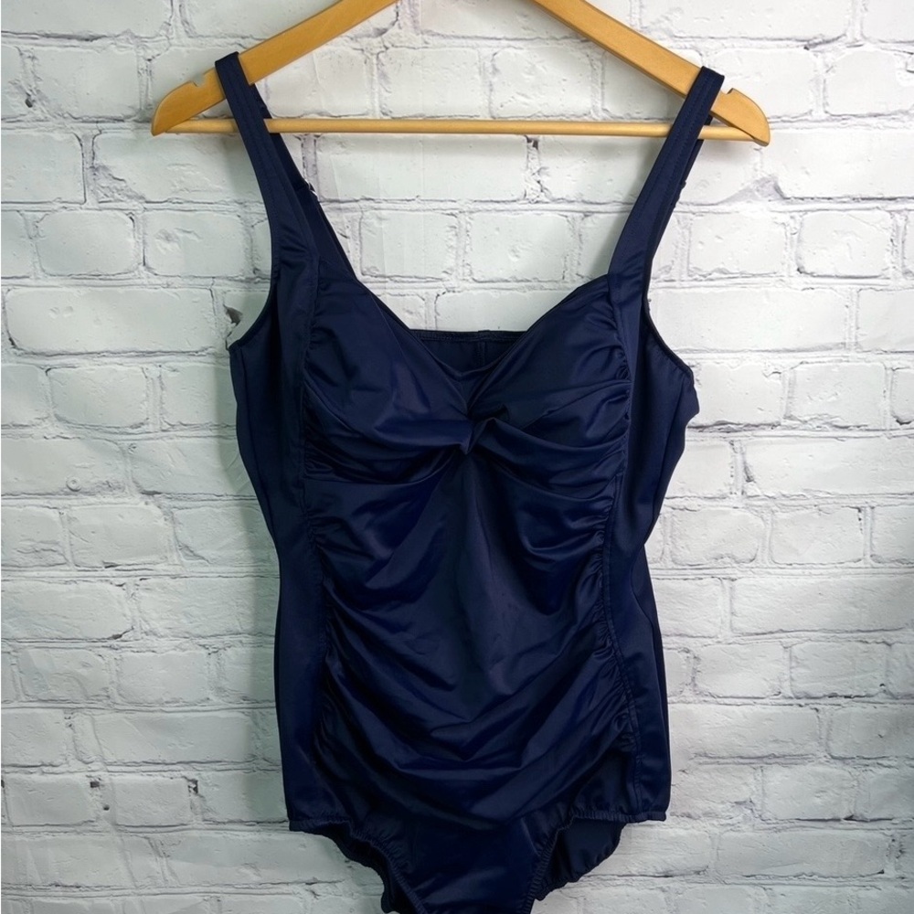 CROFT & BARROW Women’s Navy Plus Size Swimsuit 16W NWT
